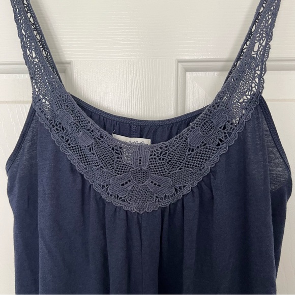 American Eagles Lace Trim Casual Tank Top - Picture 4 of 5